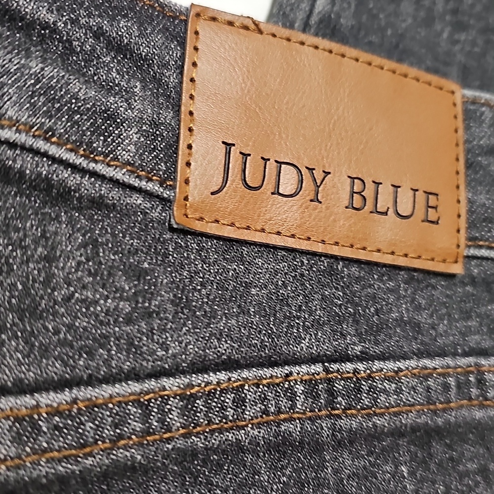 Judy Blue Black Distressed Slim Fit Raw Hem Jeans Size 3/26 - Picture 5 of 6